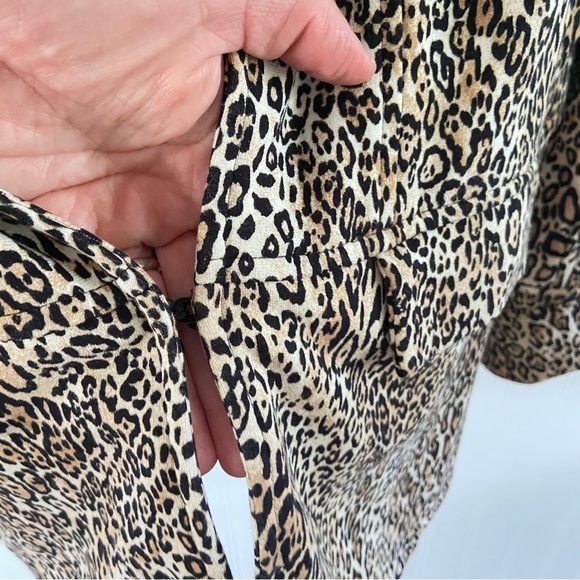 Chico's Leopard Blazer 0 4 6 Women One Button Pockets Cuffs Animal Print - Picture 4 of 10